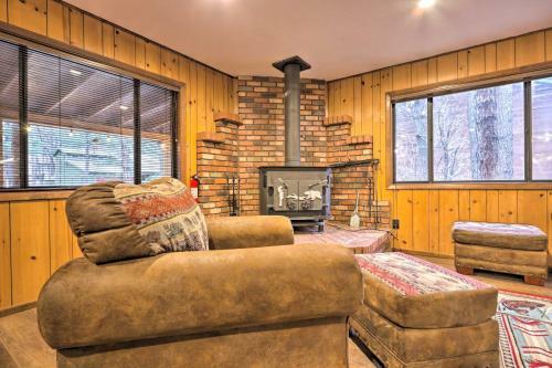 Inviting Bear Pine Cabin With Porch And Deck!