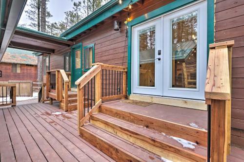 Inviting Bear Pine Cabin With Porch And Deck!