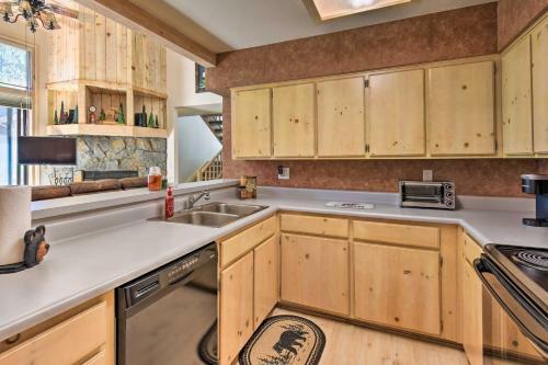 Updated Pinetop Townhome 30 Miles To Sunrise Park