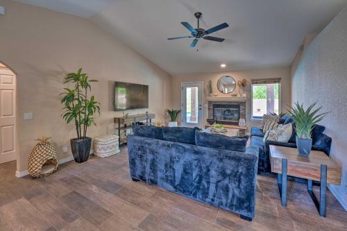 Desert Gem With Pool And Bbq, 5 Mi To Lake Havasu