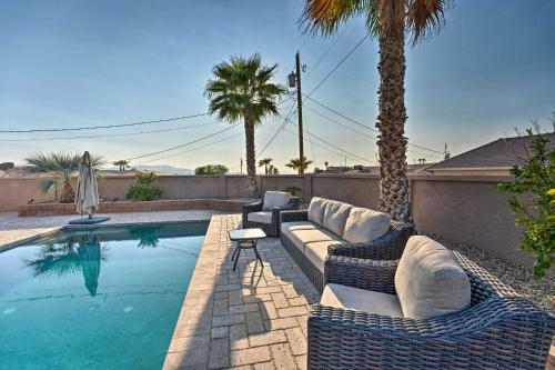 Havasu Family Getaway With Pool And Patio!