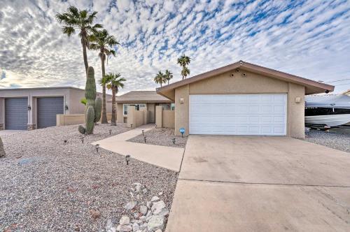 Upgraded Lake Havasu Oasis With Pool And Views!