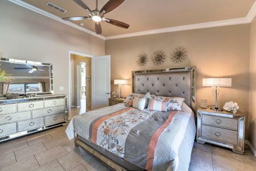 Newly Updated Havasu Home, Less Than 2 Miles To Lake!