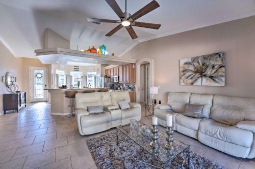 Newly Updated Havasu Home, Less Than 2 Miles To Lake!