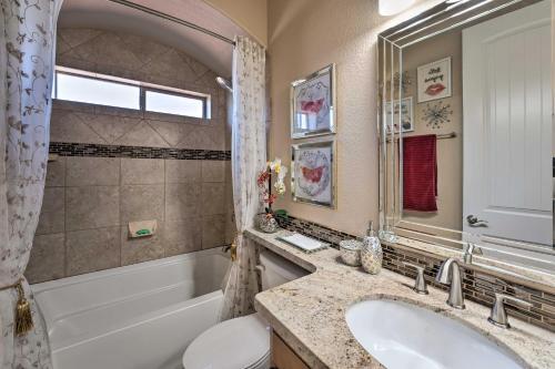 Newly Updated Havasu Home, Less Than 2 Miles To Lake!