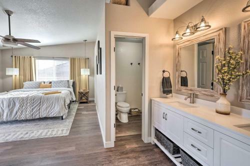 Cozy Oasis About 2 Mi To Lake, 2 Blocks To Dtwn!