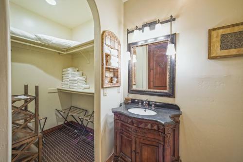 Jerome Copper Mountain - Downtown 3-unit Getaway Home