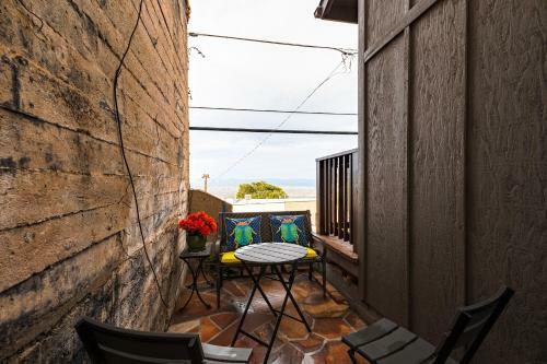 Jerome Copper Mountain - Downtown 3-unit Getaway Home
