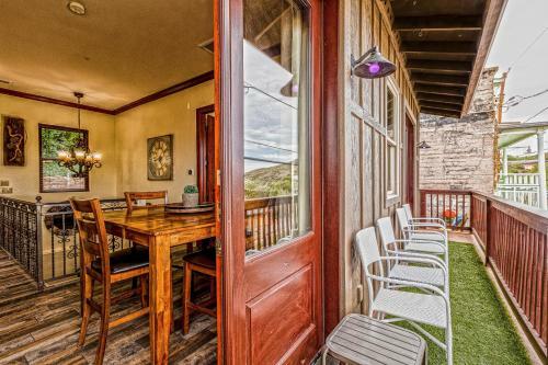 Jerome Copper Mountain - Downtown 3-unit Getaway Home