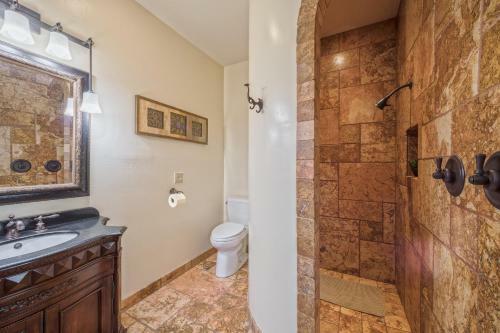 Jerome Copper Mountain - Downtown 3-unit Getaway Home