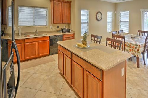 Spacious Maricopa House With Private Backyard And Grill