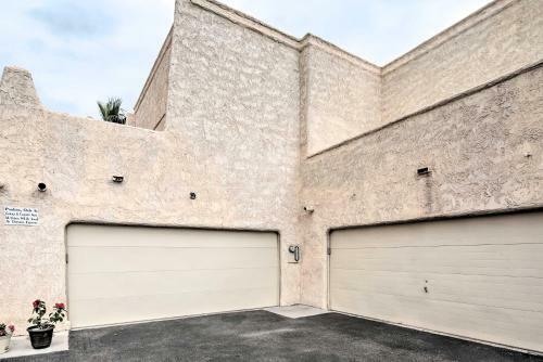 Townhome With Pool Access - 1 Mi To Crazy Horse!