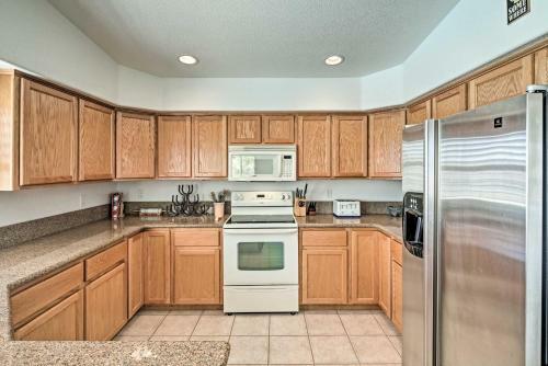 Oasis-like Home In Lake Havasu With Mtn Views!