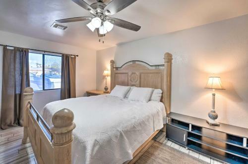 Cozy Home With Large Yard, 2 Mi To Lake Havasu!