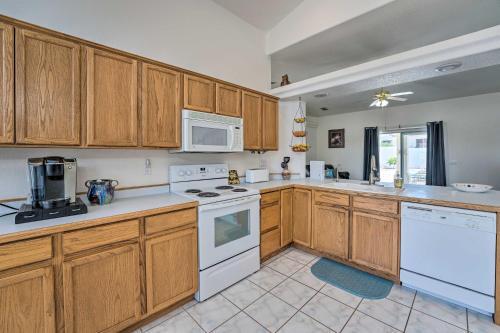 Bright Lake Havasu City Abode With Private Pool