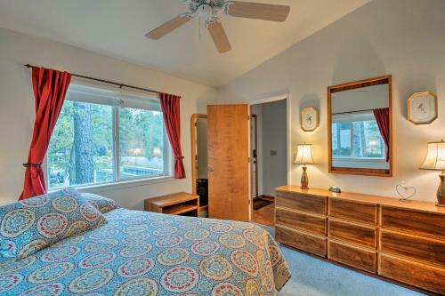 Munds Park Home With 3 Decks - Great Wooded Location