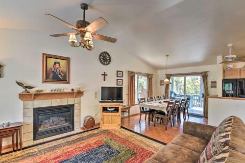 Munds Park Home With 3 Decks - Great Wooded Location