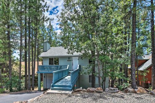 Munds Park Home With 3 Decks - Great Wooded Location