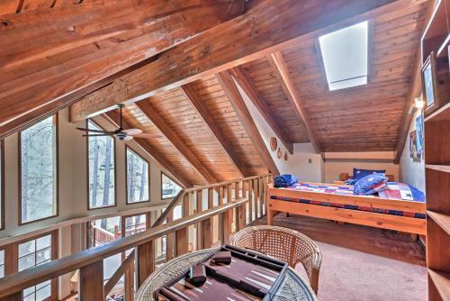 Spacious Munds Park Cabin Nestled In The Pines
