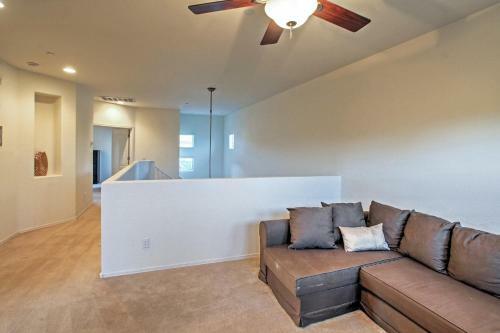 Spacious Mesa Home With Hot Tub, Fire Pit, And Grill!