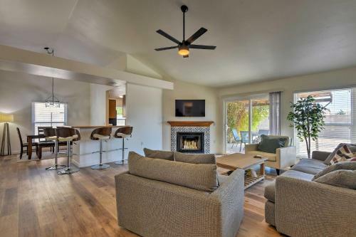 Newly Remodeled Mesa Home With Backyard And Fire Pit!