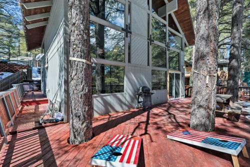 Flagstaff Cabin With Large Deck And Fenced Yard!