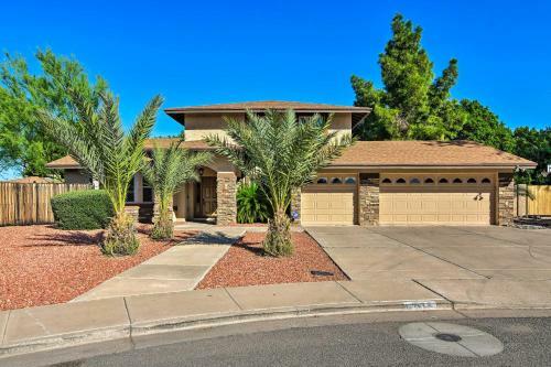 Red Mountain Mesa Oasis Pool, Bar And Game Room!