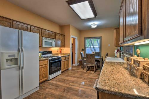 Sonoran Sanctuary Garden Home With Shared Backyard!
