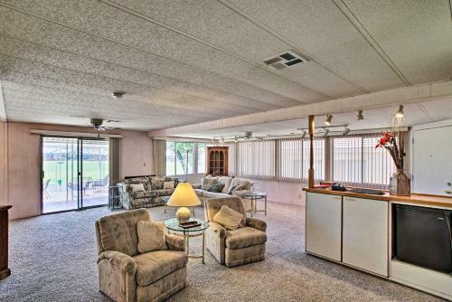 House With Golf Course View And Pool Access!
