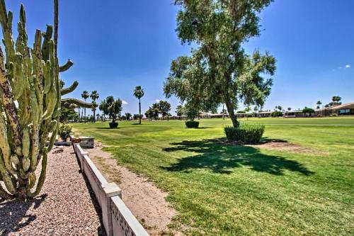 House With Golf Course View And Pool Access!