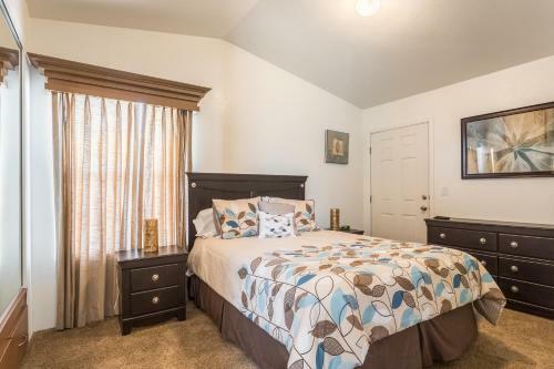 Monte Vista Canyon Villa 1 - Entire Home 55 Plus Community