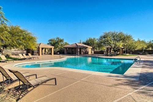 Modern Resort-style Home With Fire Pit And Yard