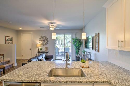 Stylish Mesa Townhome, 8 Mi To Usery Mtn Park
