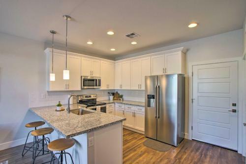 Stylish Mesa Townhome, 8 Mi To Usery Mtn Park