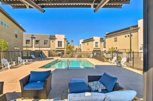 Stylish Mesa Townhome, 8 Mi To Usery Mtn Park