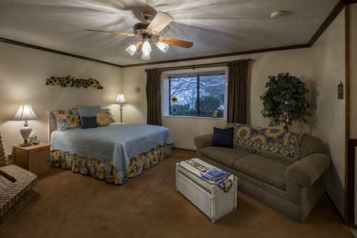 Canyon Colors Bed And Breakfast