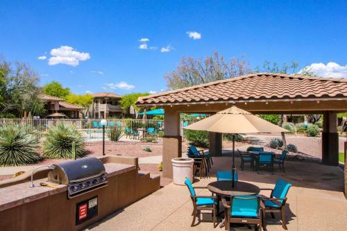 Catalina Mountain Views #212