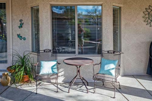 Oro Valley House With Outdoor Fireplace And Mtn Views!