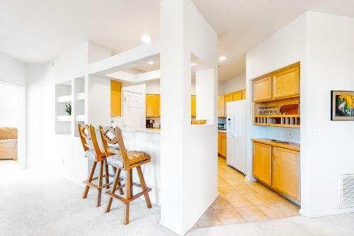 Vistoso Condo #218c