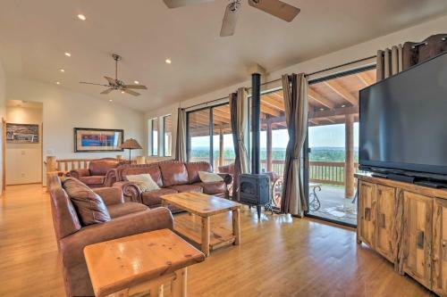 Overgaard Cabin With Pool Table And Incredible View!