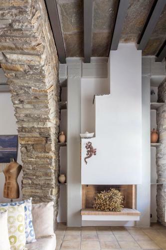 Crossroads Inn Traditional Lodging