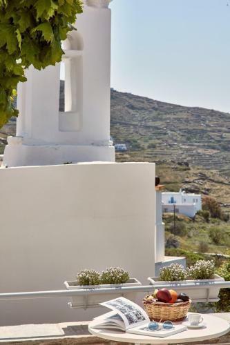 Crossroads Inn Traditional Lodging