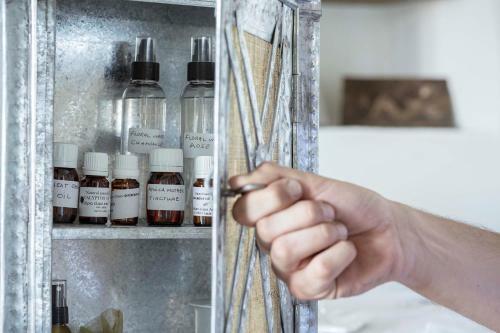 Crossroads Inn Traditional Lodging