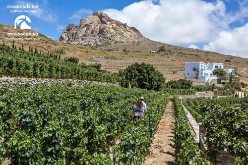 Crossroads Inn Traditional Lodging