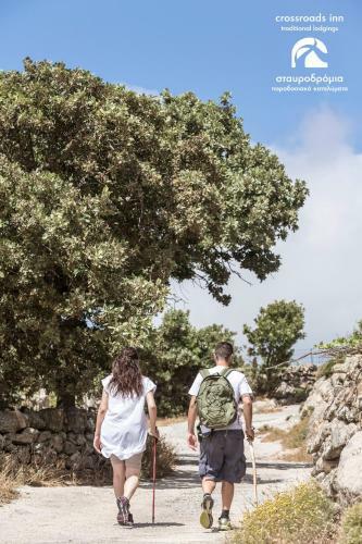 Crossroads Inn Traditional Lodging