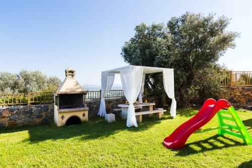 Maroulas Villas Ioanna & Stavros, Stunning Views!