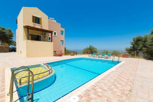 Maroulas Villas Ioanna & Stavros, Stunning Views!