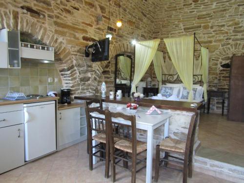 Vouno Village Apartments