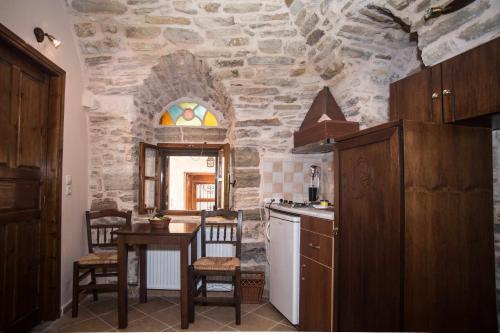 Vouno Village Apartments