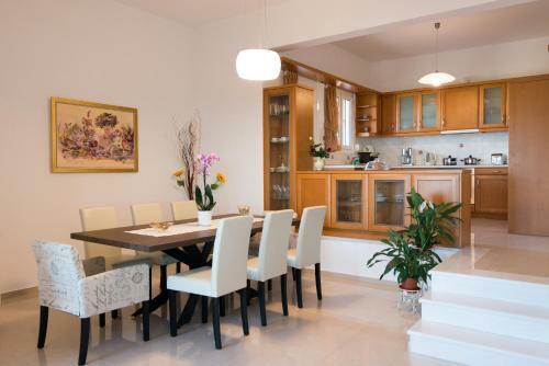 Villa Diogenis Home